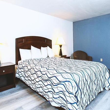 Best Western Wichita North Park City Экстерьер фото