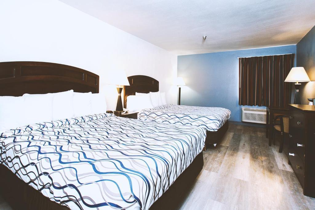 Best Western Wichita North Park City Экстерьер фото