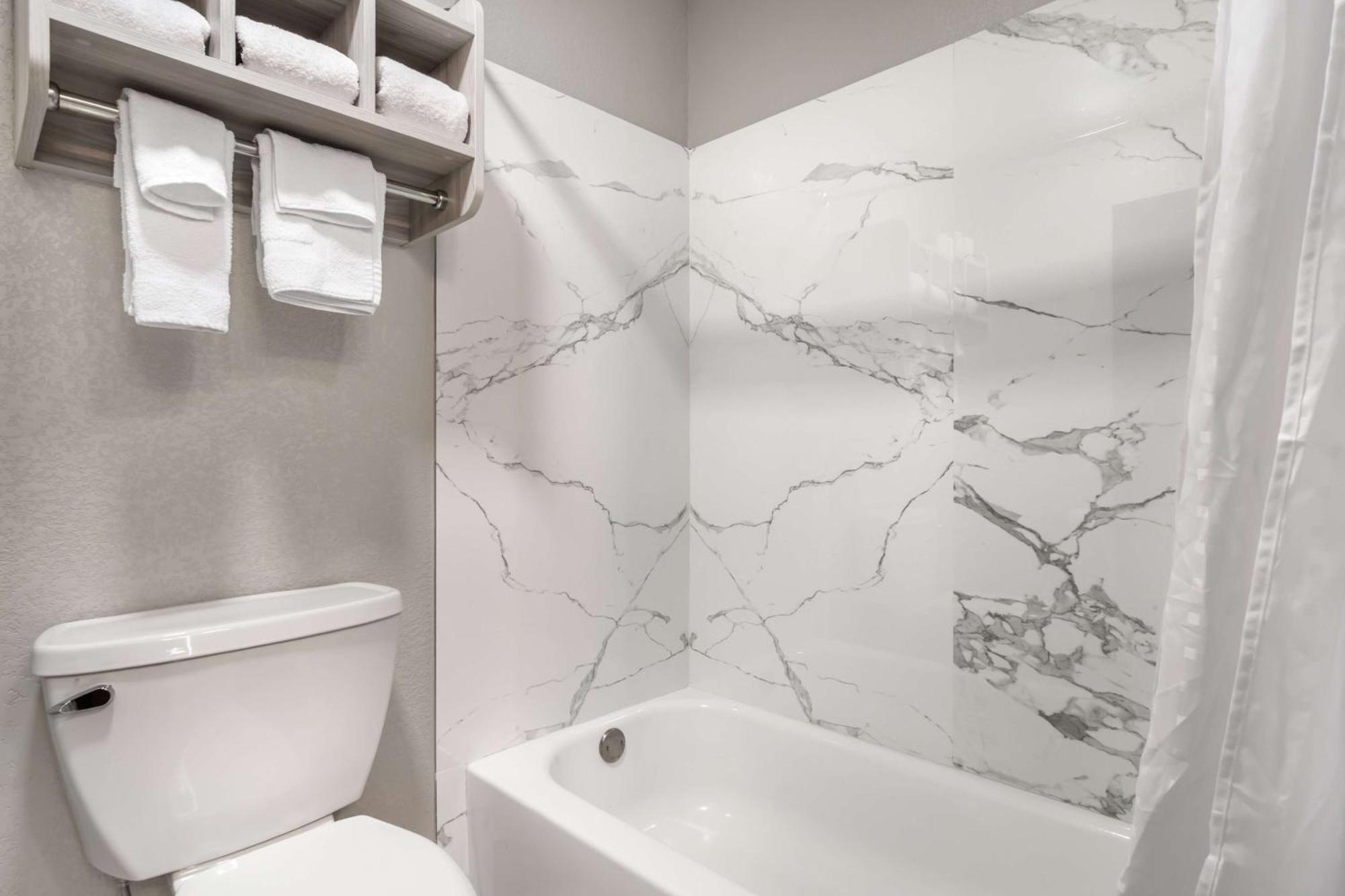 Best Western Wichita North Park City Экстерьер фото